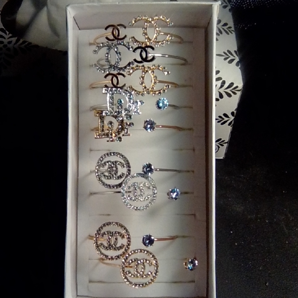 Take All 9 Pieces Elegant Gold and Silver Women's Jewelry Set